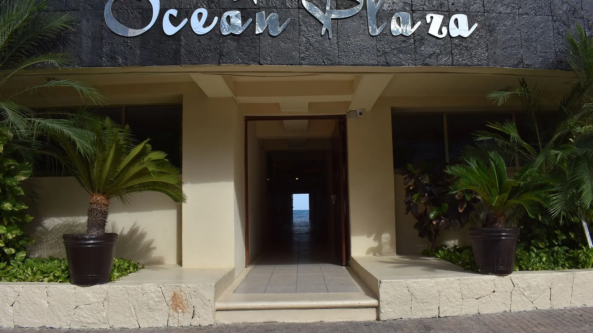 Ocean Plaza 17 By Praia Πλάγια Ντελ Κάρμεν 0*,  Μεξικό